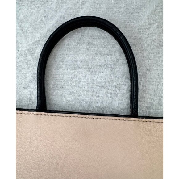 Fendi Roma Beige & Black Leather Tote Bag With Gold Hardware & COA's‎ - Picture 16 of 16